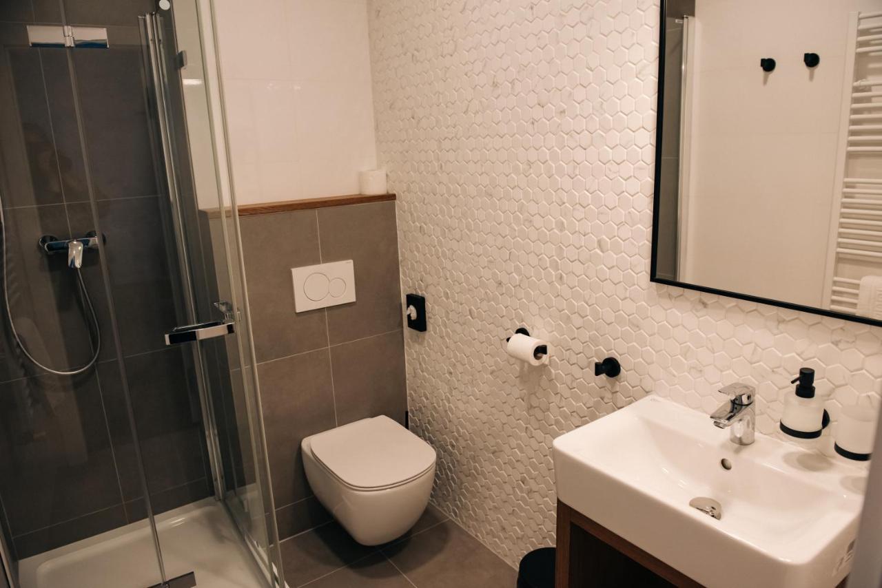 Krone Svaty Jur Bagian luar foto